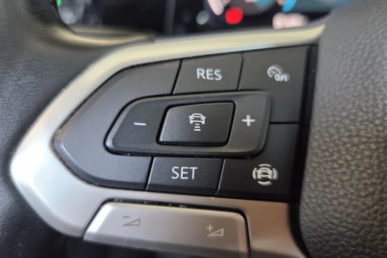 Volkswagen Golf din 2021 cu 102.538 km - oferta VOL246046 - foto 18