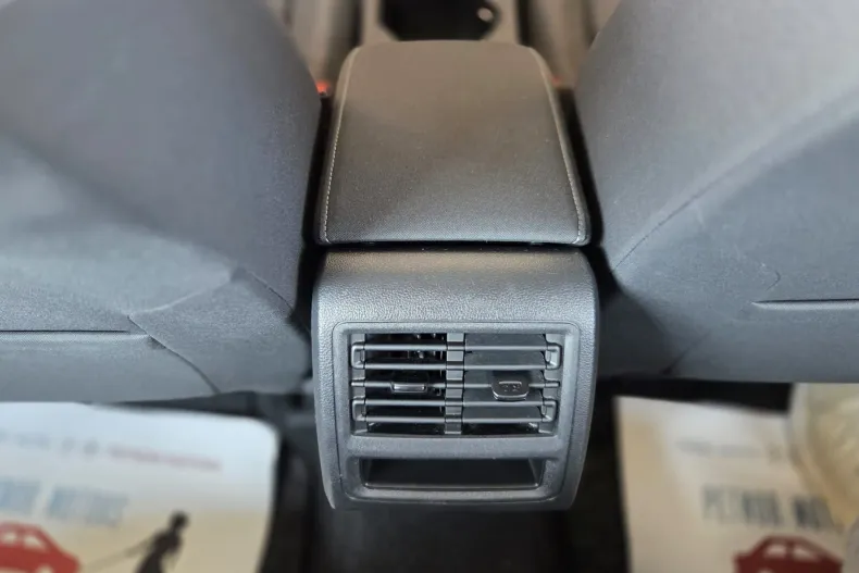 Volkswagen Golf din 2021 cu 102.538 km - oferta VOL246046 - foto 36