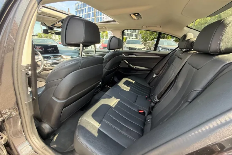 BMW 530 (Seria 5) din 2023 cu 64.456 km - oferta BMW246052 - foto 9
