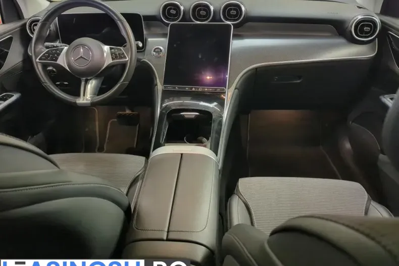 Mercedes-Benz GLC 200 (Clasa GLC) din 2023 cu 36.130 km - oferta MER246054 - foto 5