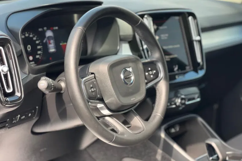 Volvo XC40 din 2021 cu 139.975 km - oferta VOL246055 - foto 10