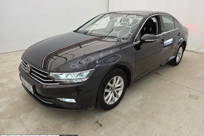 Volkswagen Passat din 2021 cu 54.568 km - oferta VOL246060 - foto 1