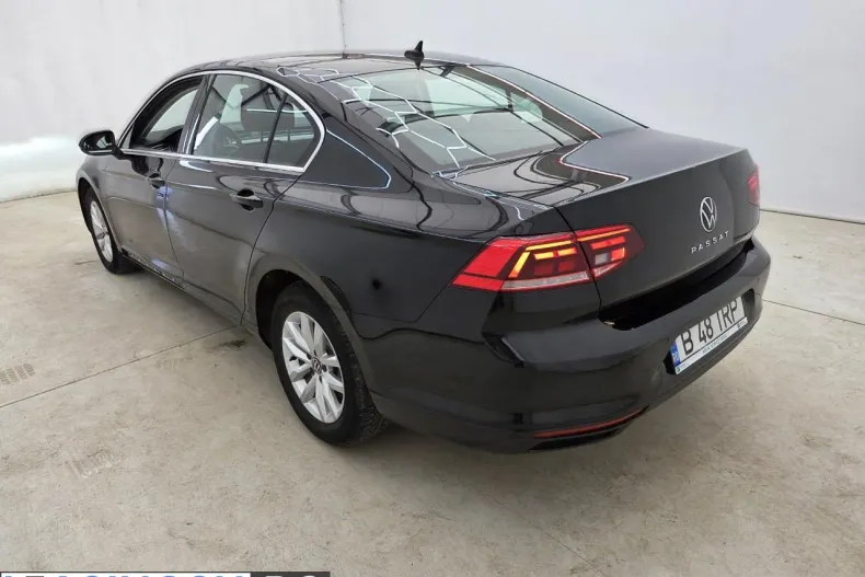 Volkswagen Passat din 2021 cu 54.568 km - oferta VOL246060 - foto 4