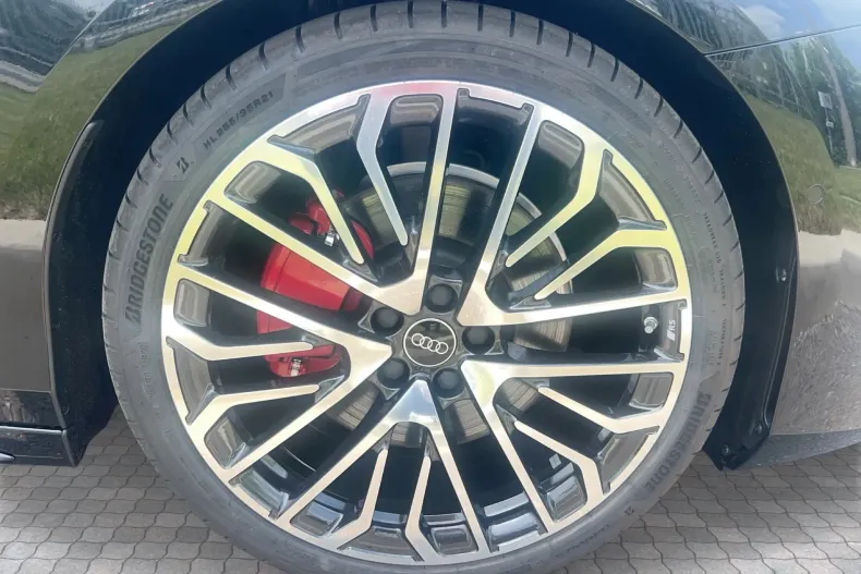 Audi A6 din 2025 cu 325 km - oferta AUD246062 - foto 8