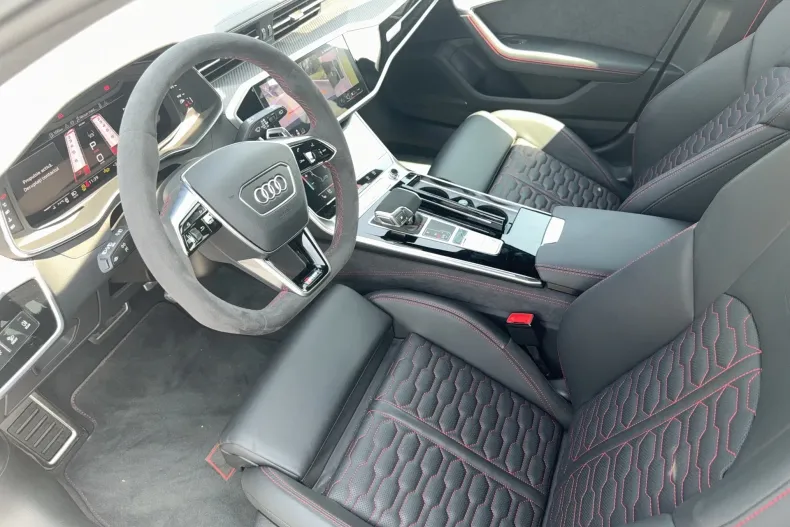 Audi RS6 din 2025 cu 1.581 km - oferta AUD246064 - foto 9
