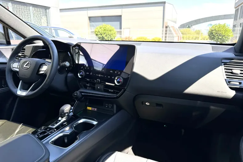 Lexus Seria NX din 2026 cu 4 km - oferta LEX246070 - foto 26