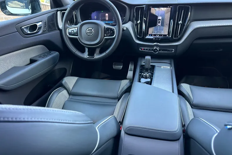 Volvo XC60 din 2022 cu 125.000 km - oferta VOL246071 - foto 10