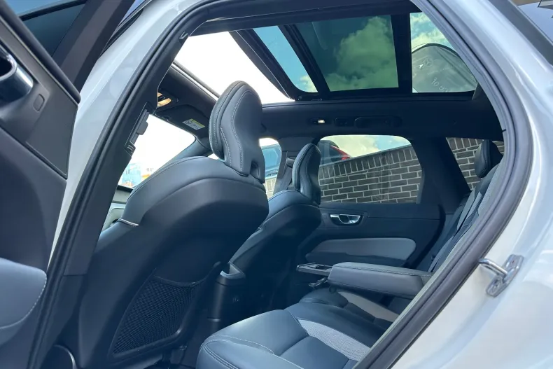 Volvo XC60 din 2022 cu 125.000 km - oferta VOL246071 - foto 11
