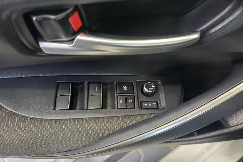 Toyota Corolla din 2025 cu 13.789 km - oferta TOY246079 - foto 8
