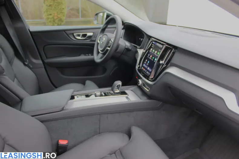 Volvo V60 din 2025 cu 6.500 km - oferta VOL246080 - foto 40