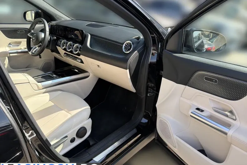 Mercedes-Benz GLA 200 (Clasa GLA) din 2025 cu 23.534 km - oferta MER246085 - foto 10