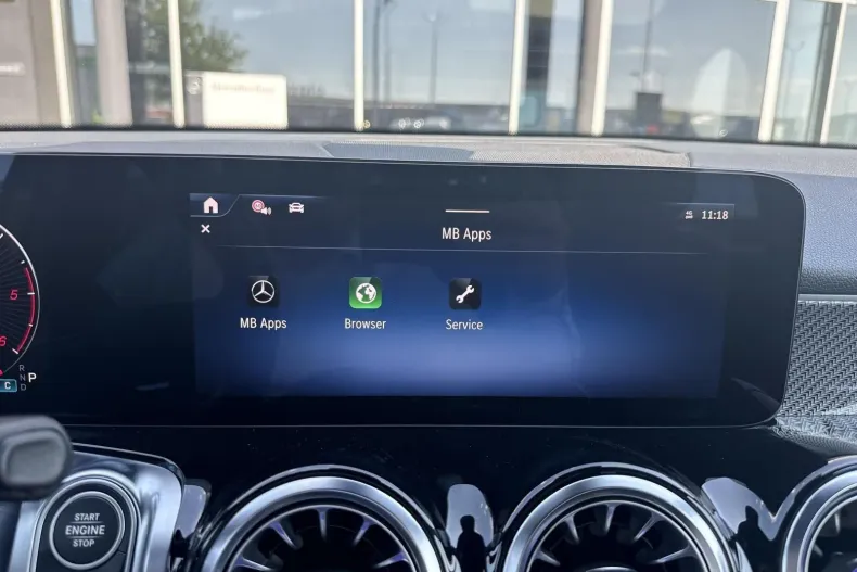 Mercedes-Benz GLB 200 (Clasa GLB) din 2025 cu 3.472 km - oferta MER246090 - foto 22