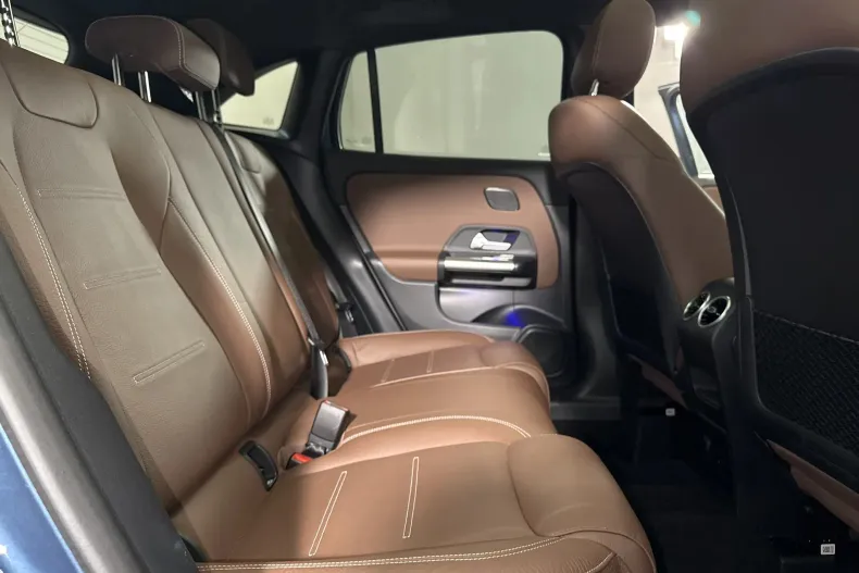 Mercedes-Benz GLA 250 (Clasa GLA) din 2022 cu 81.738 km - oferta MER246098 - foto 12