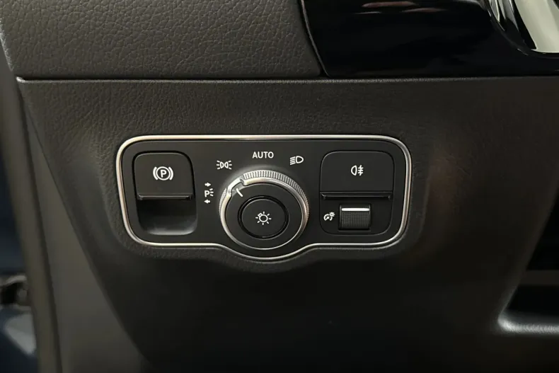 Mercedes-Benz GLA 250 (Clasa GLA) din 2022 cu 81.738 km - oferta MER246098 - foto 15