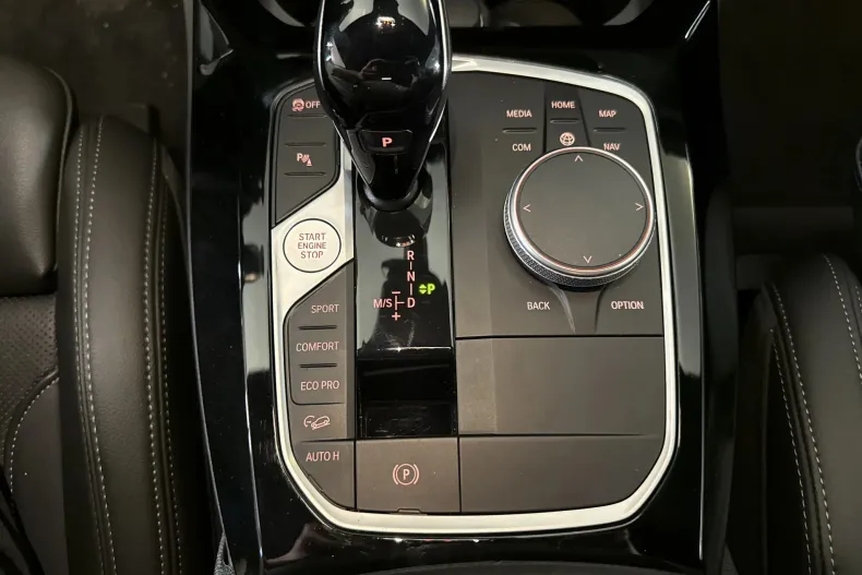BMW X4 (Seria X) din 2023 cu 24.237 km - oferta BMW246106 - foto 17