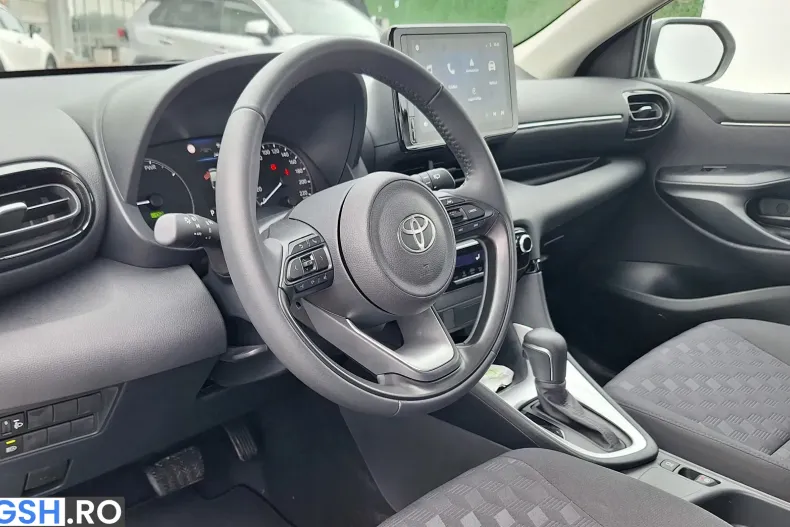 Toyota Yaris din 2025 cu 1.500 km - oferta TOY246111 - foto 2