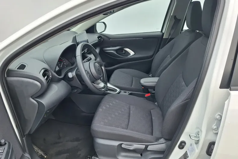 Toyota Yaris din 2025 cu 1.500 km - oferta TOY246111 - foto 6