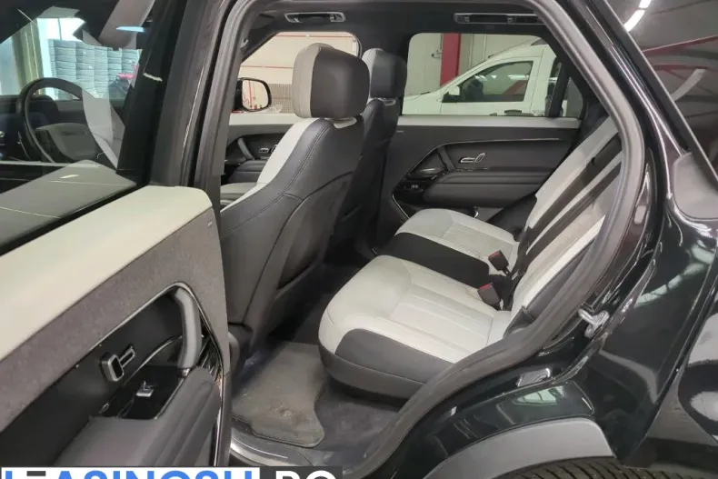 Land Rover Range Rover Sport din 2023 cu 66.957 km - oferta LAN246128 - foto 8