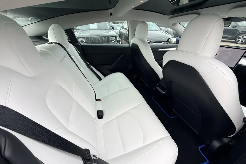 Tesla Model 3 din 2021 cu 118.000 km - oferta TES246131 - foto 10