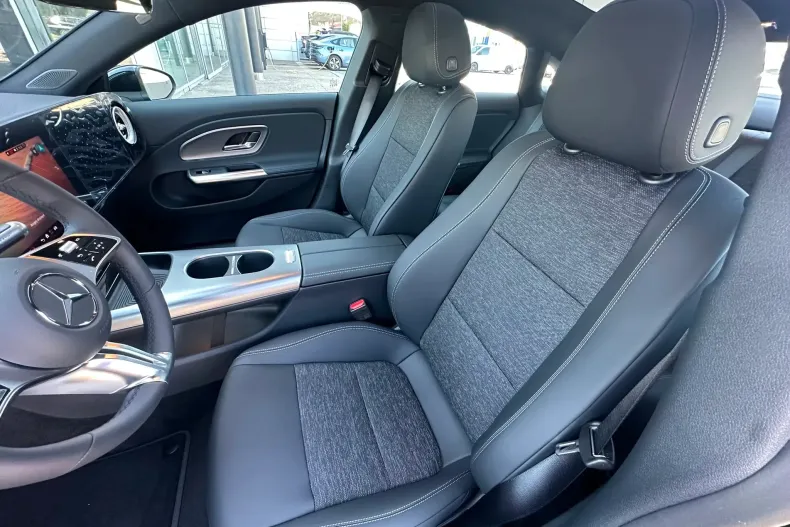 Mercedes-Benz CLA 350 (Clasa CLA) din 2026 cu 10 km - oferta MER246133 - foto 11