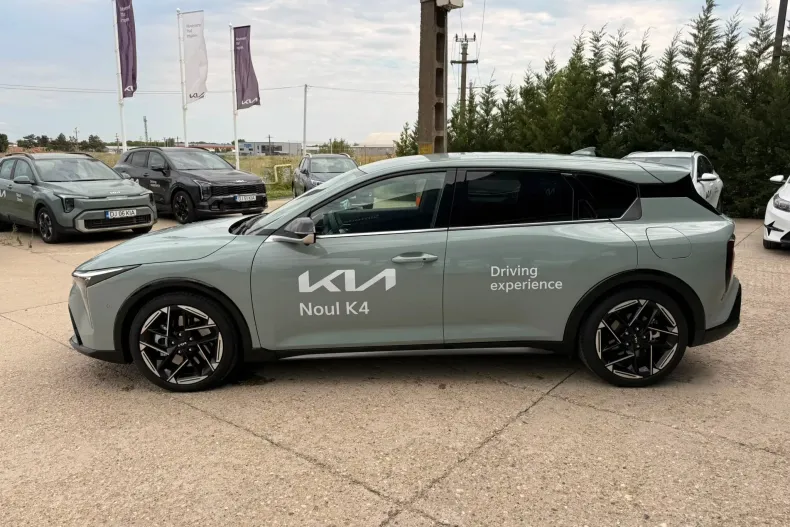 Kia K4 din 2025 cu 1.620 km - oferta KIA246136 - foto 3