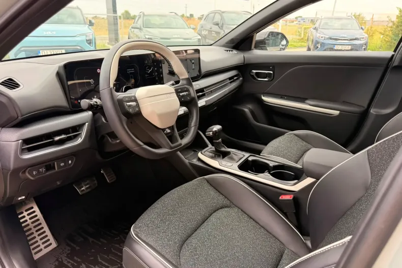 Kia K4 din 2025 cu 1.620 km - oferta KIA246136 - foto 9