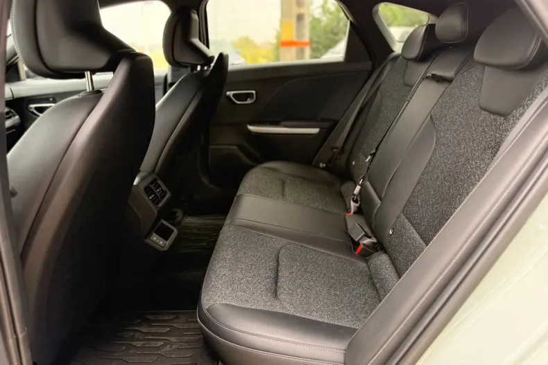 Kia K4 din 2025 cu 1.620 km - oferta KIA246136 - foto 15