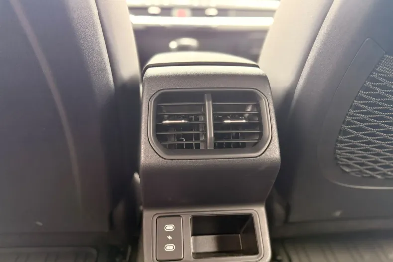 Kia K4 din 2025 cu 1.620 km - oferta KIA246136 - foto 16