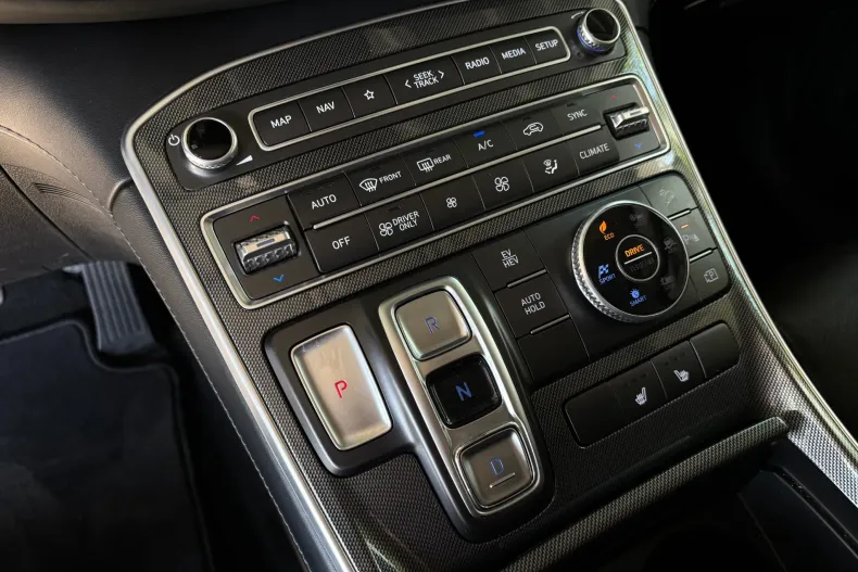 Hyundai Santa Fe din 2023 cu 142.000 km - oferta HYU246137 - foto 29