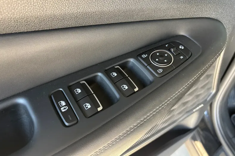 Hyundai Santa Fe din 2023 cu 142.000 km - oferta HYU246137 - foto 35
