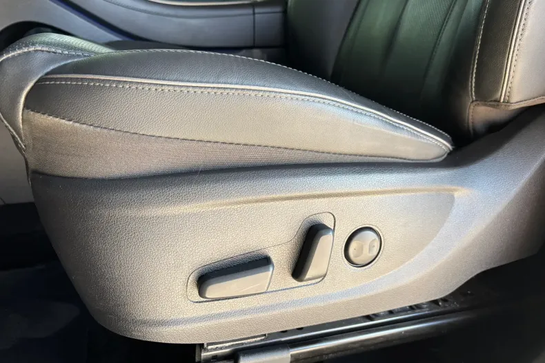 Hyundai Santa Fe din 2023 cu 142.000 km - oferta HYU246137 - foto 38