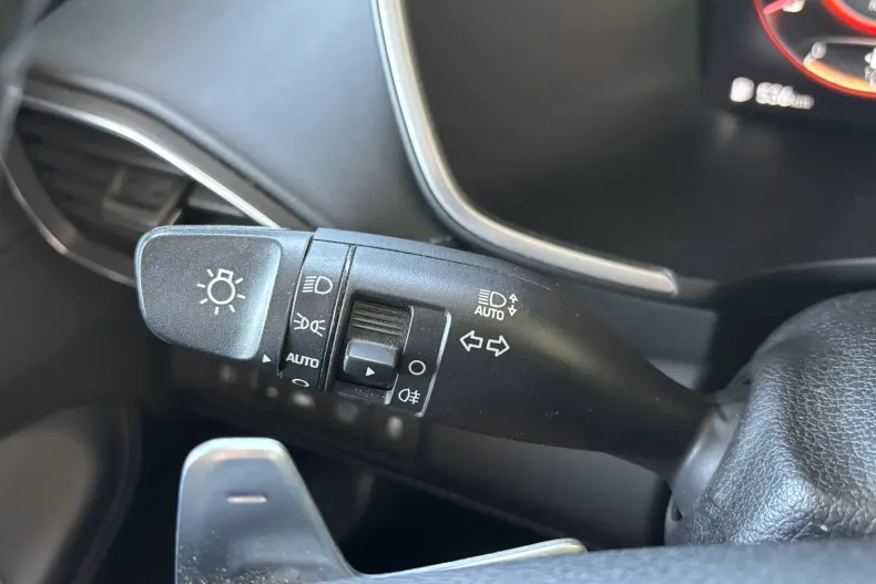 Hyundai Santa Fe din 2023 cu 176.300 km - oferta HYU246138 - foto 31