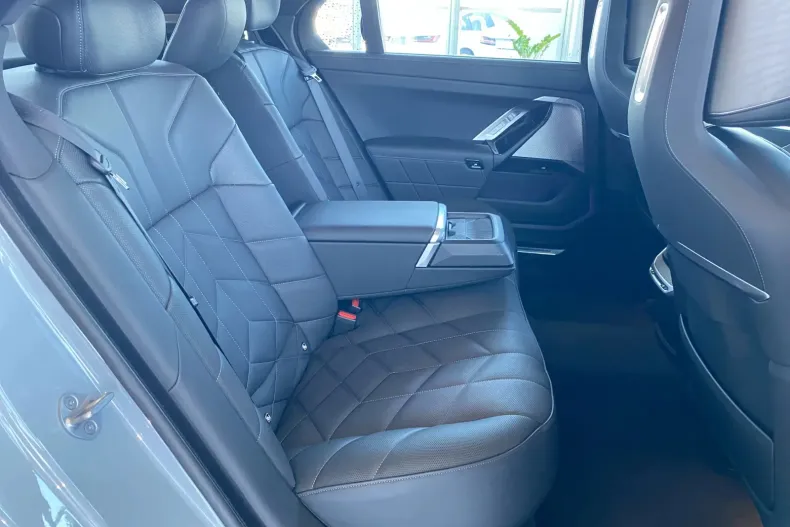 BMW 740 (Seria 7) din 2024 cu 47.100 km - oferta BMW246146 - foto 12