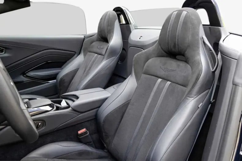 Aston Martin V8 Vantage din 2023 cu 16.900 km - oferta AST246154 - foto 19