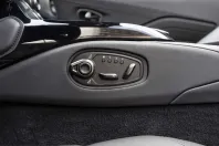 Aston Martin V8 Vantage din 2023 cu 16.900 km - oferta AST246154 - foto 23