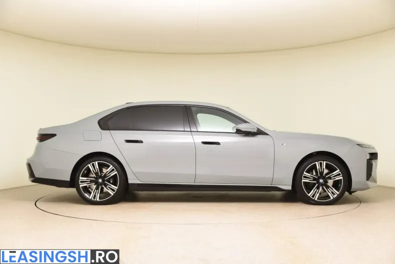 BMW 740 (Seria 7) din 2024 cu 21.915 km - oferta BMW246156 - foto 4