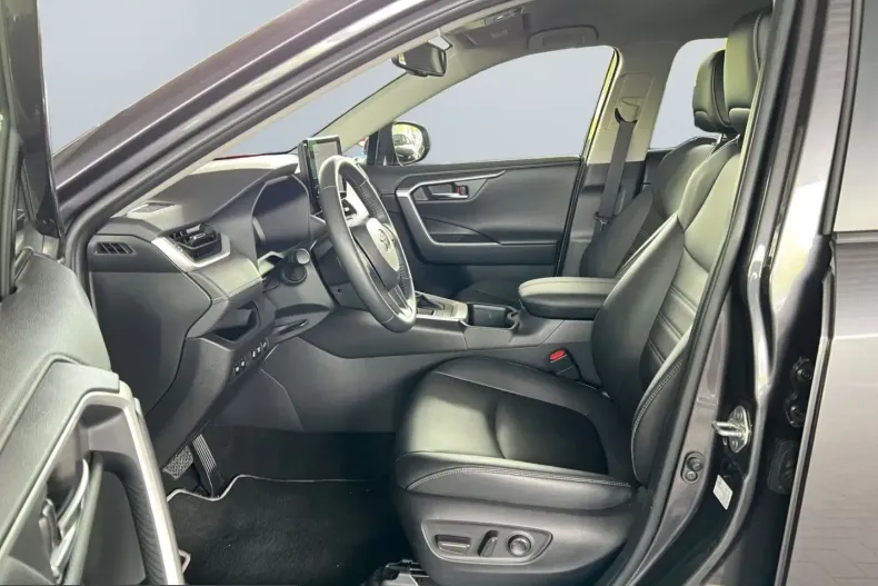 Toyota RAV4 din 2025 cu 18.400 km - oferta TOY246161 - foto 9