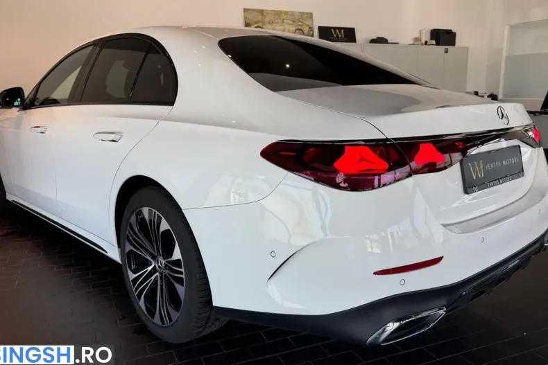 Mercedes-Benz E 220 (Clasa E) din 2024 cu 25.250 km - oferta MER246166 - foto 4