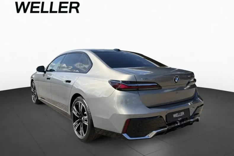 BMW 740 (Seria 7) din 2025 cu 24.924 km - oferta BMW246181 - foto 4
