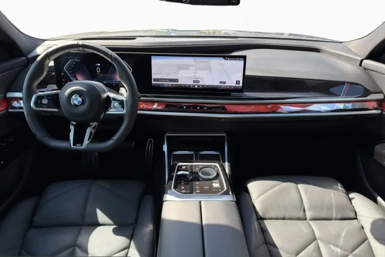 BMW 740 (Seria 7) din 2025 cu 24.924 km - oferta BMW246181 - foto 9