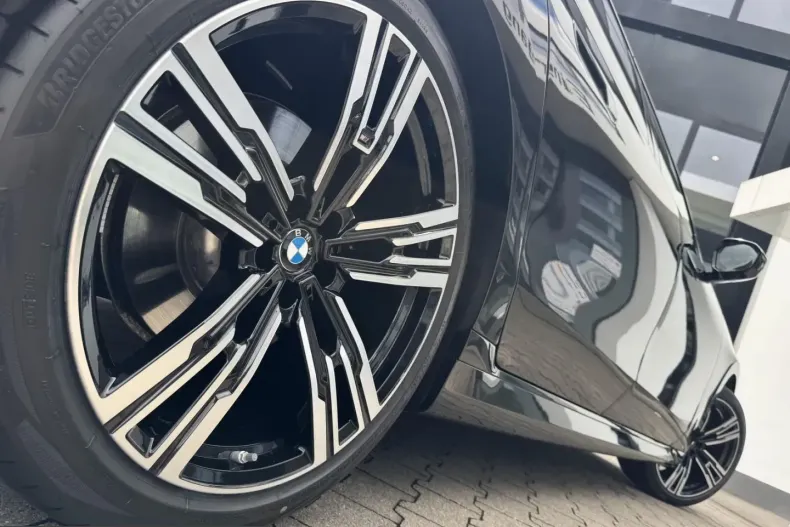BMW 740 (Seria 7) din 2025 cu 12.721 km - oferta BMW246182 - foto 5