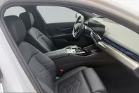 BMW 520 (Seria 5) din 2025 cu 23.891 km - oferta BMW246184 - foto 11