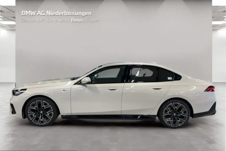 BMW 520 (Seria 5) din 2025 cu 7.128 km - oferta BMW246185 - foto 3