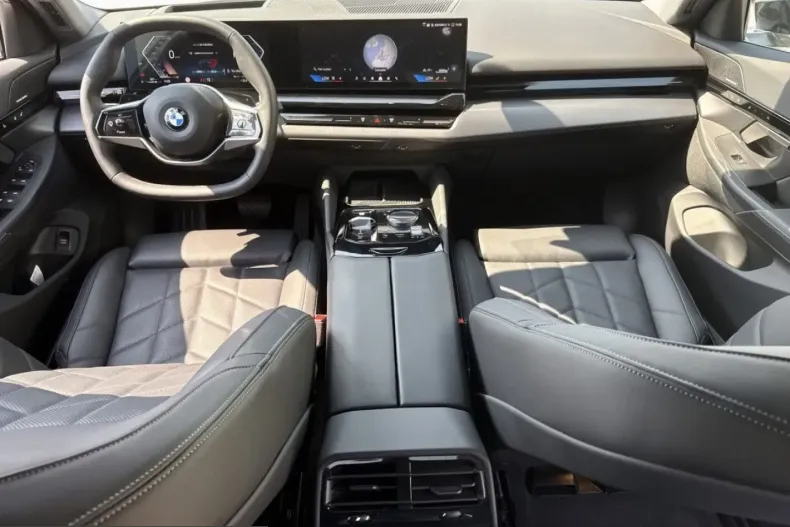 BMW 520 (Seria 5) din 2024 cu 30.690 km - oferta BMW246189 - foto 8