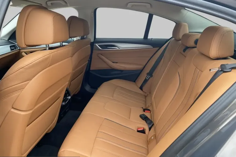 BMW 530 (Seria 5) din 2023 cu 27.919 km - oferta BMW246191 - foto 8