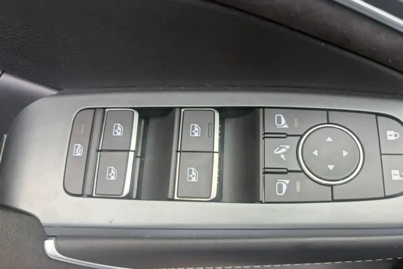 Nissan Qashqai din 2025 cu 488 km - oferta NIS246195 - foto 5