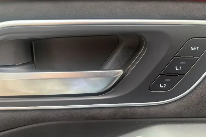 Nissan Qashqai din 2025 cu 488 km - oferta NIS246195 - foto 6