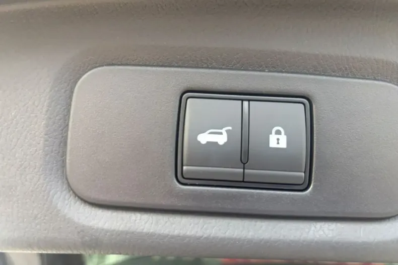 Nissan Qashqai din 2025 cu 488 km - oferta NIS246195 - foto 23