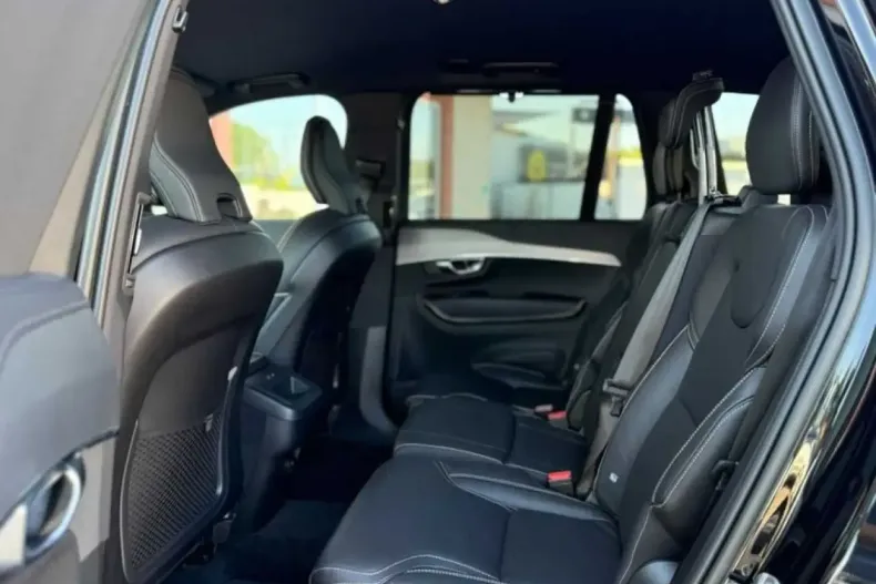 Volvo XC90 din 2023 cu 81.000 km - oferta VOL246200 - foto 13