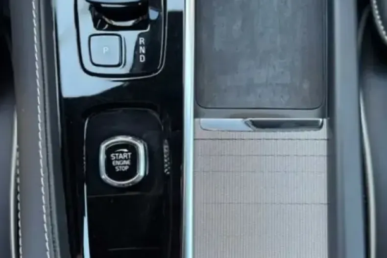 Volvo XC90 din 2023 cu 81.000 km - oferta VOL246200 - foto 19